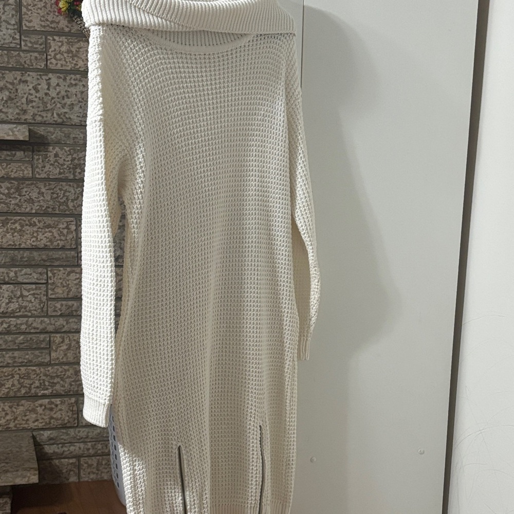 VENUS Cream Cowl Neck Sweater